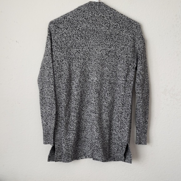 Loft’s brand . Size XSP. Color white & black . New - Picture 4 of 7